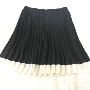 Black and white pleated skirt USA